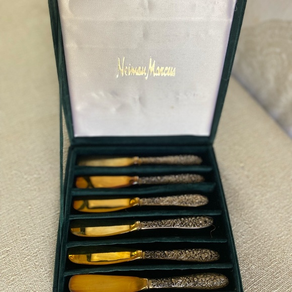 s-l1200.jpg Godinger Silver Art Co./Neiman Marcus, Vintage Gold/Repousse Butter Spreaders